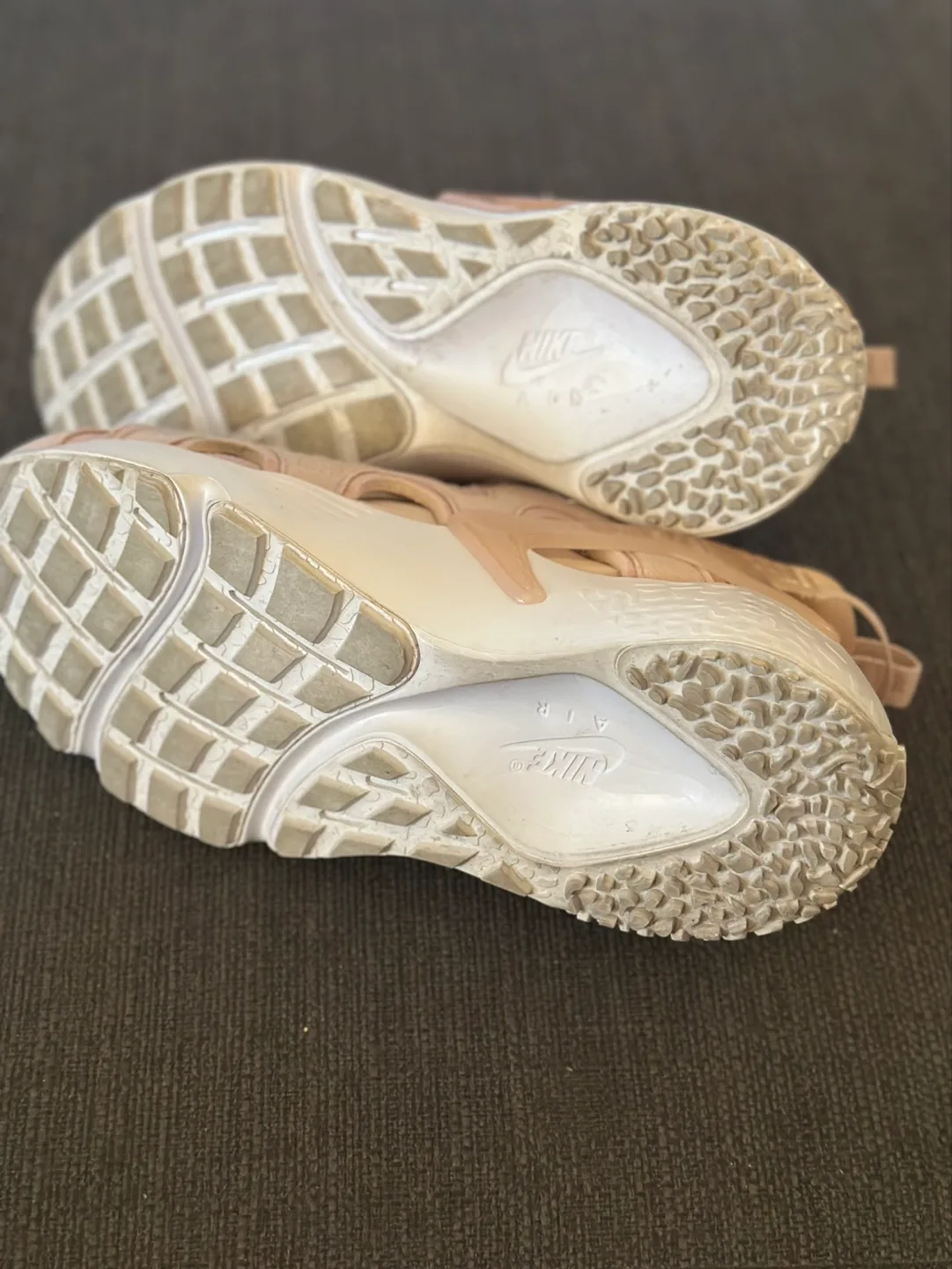 Nike Air Huarache Sneakers - Size US 8 image indicator(5)