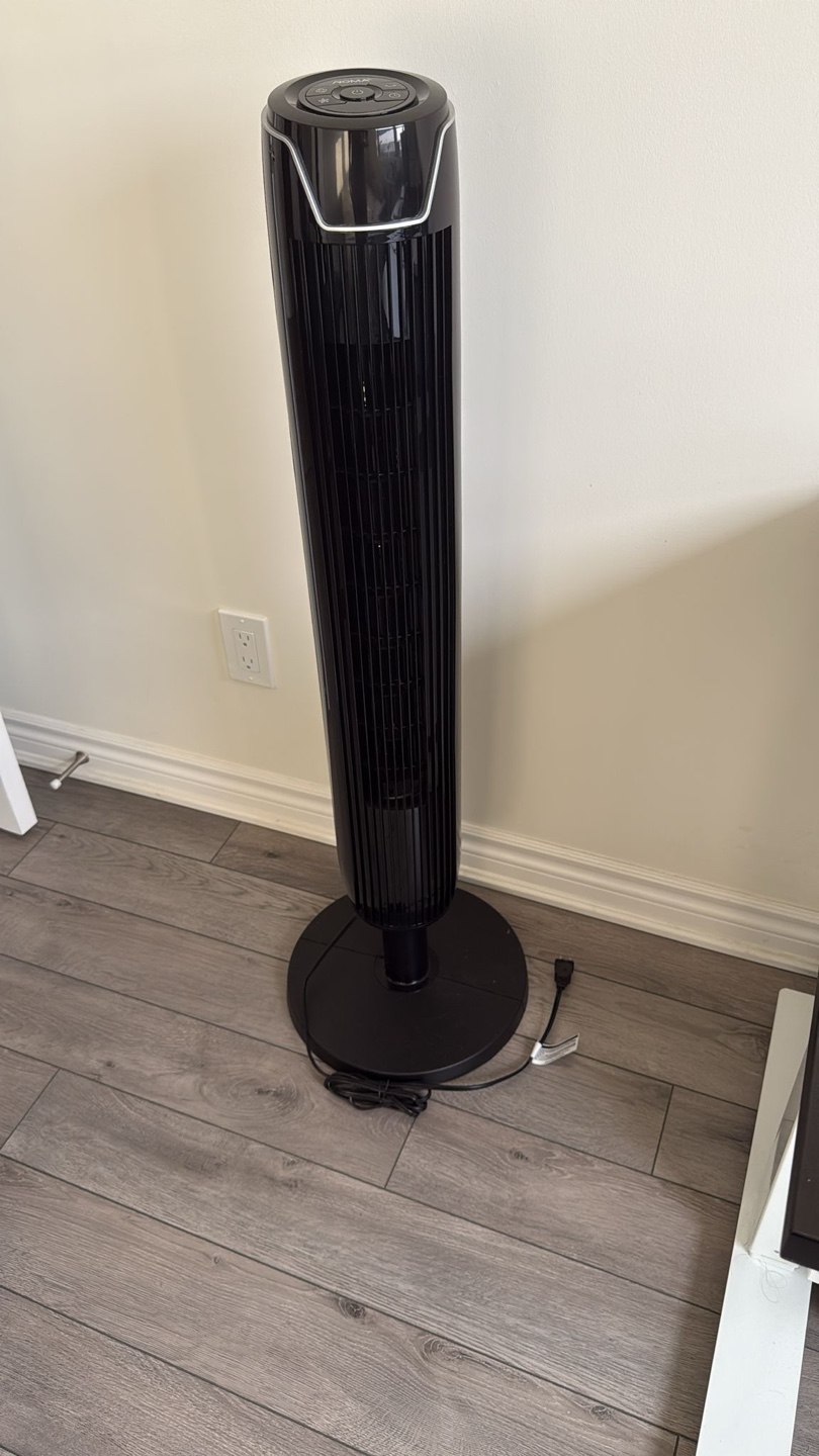 NOMA Oscillating Tower Fan, 3-Speed-Excellent condition