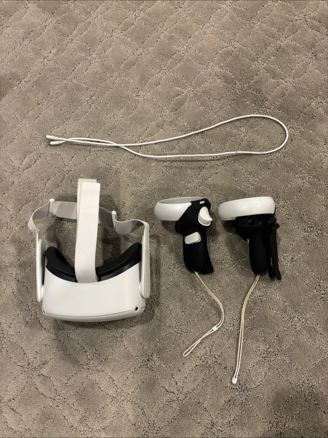 Meta Quest 2 VR Headset with Controllers and Accessories thumbnail