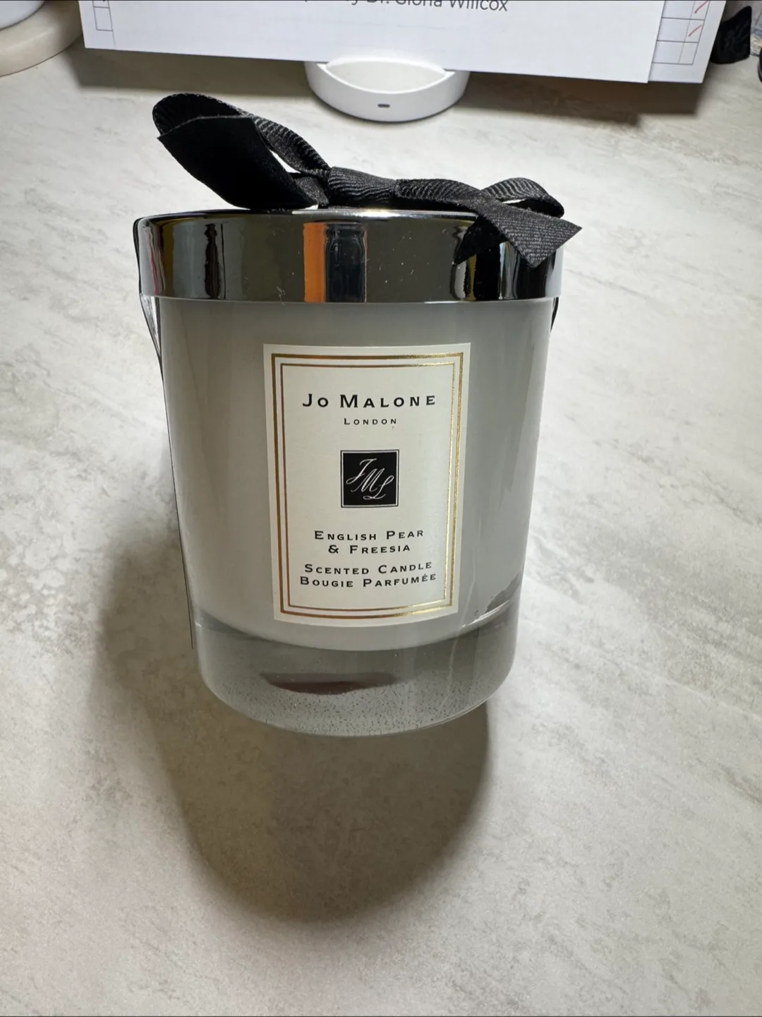 Jo Malone London English Pear & Freesia Scented Candle image indicator(3)