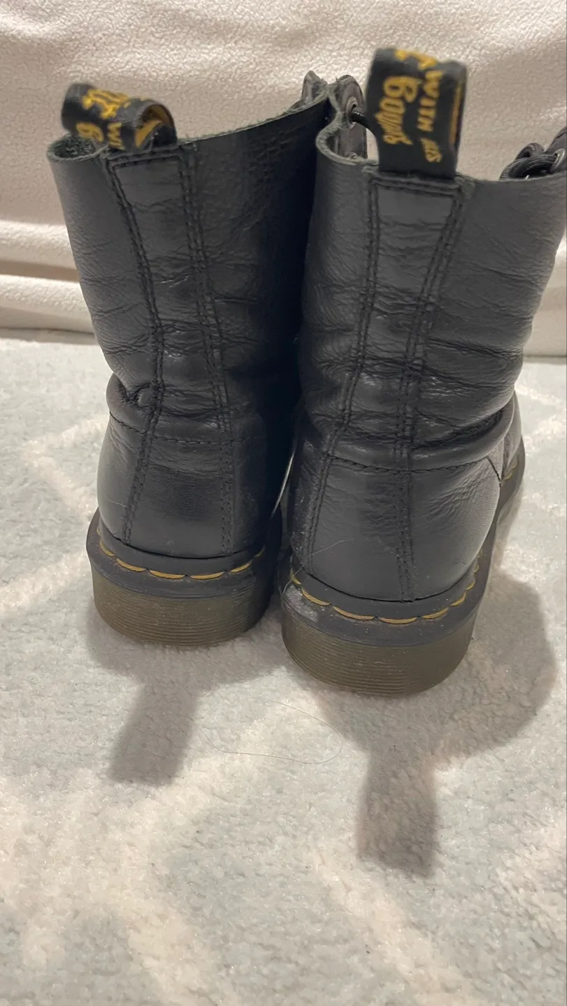 Dr. Martens Women's Black Leather Boots - Size 6 image indicator(2)