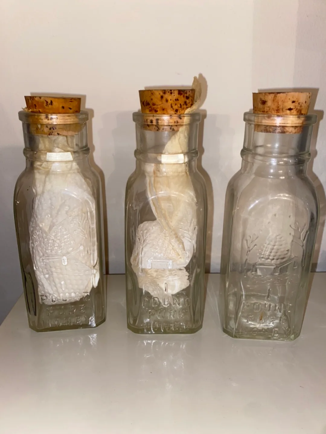 3 x Vintage Glass Honey Jars 1 Pound Pure Honey Kitchen Decor image indicator(2)