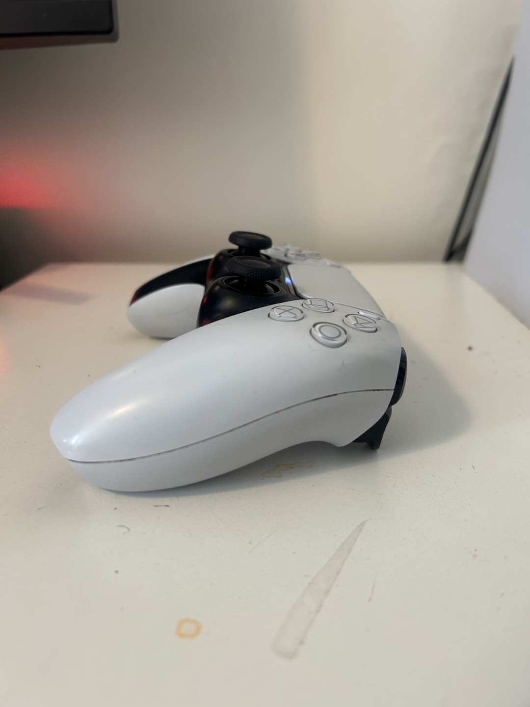 PS5 DualSense Wireless Controller - White - photo 4