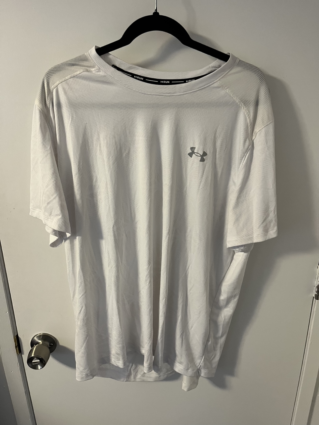 Under Armour Men's Short Sleeve Shirts - Black and White - photo 3