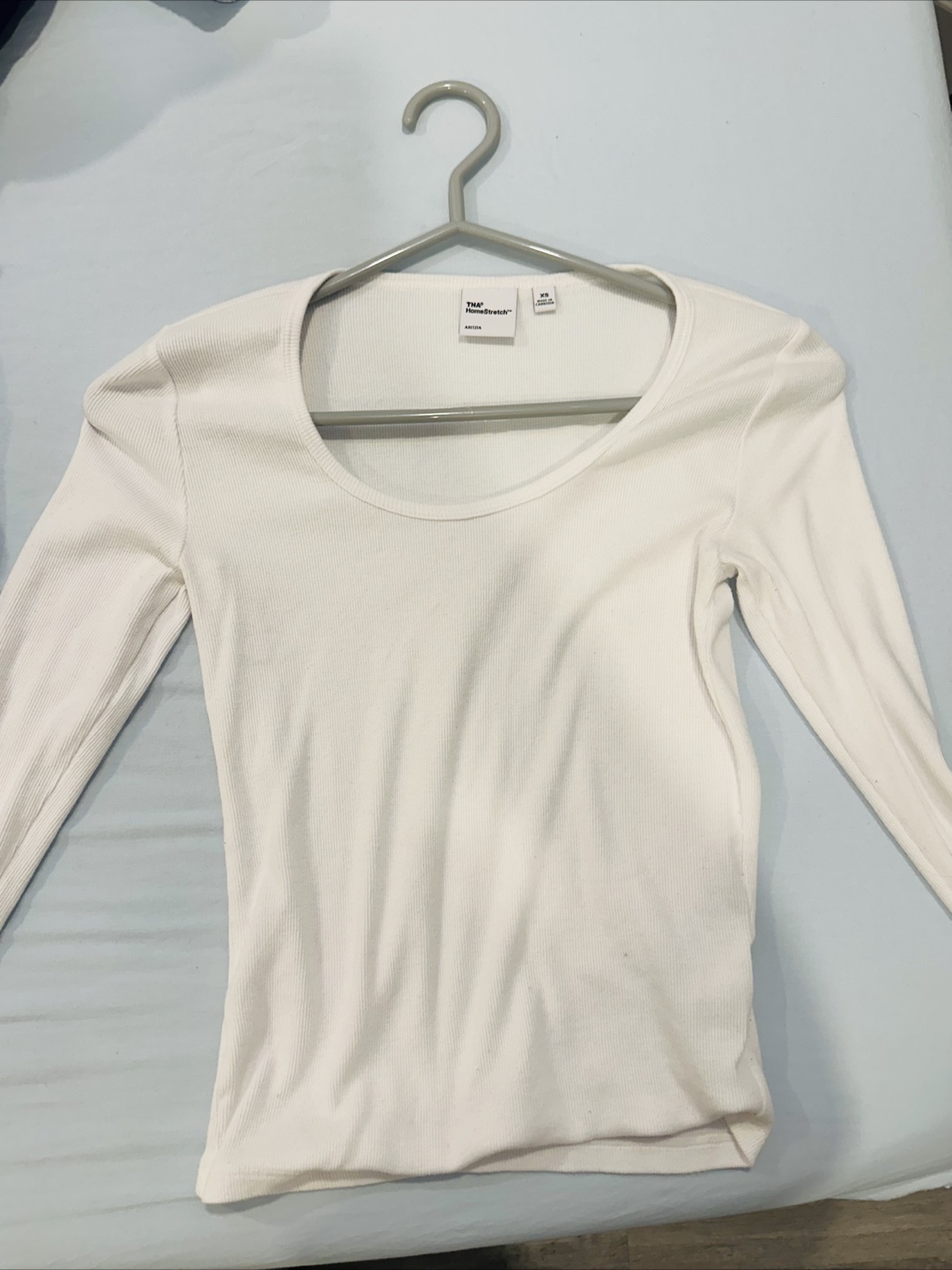 Aritzia Tna Scoopneck Long Sleeves - photo 5