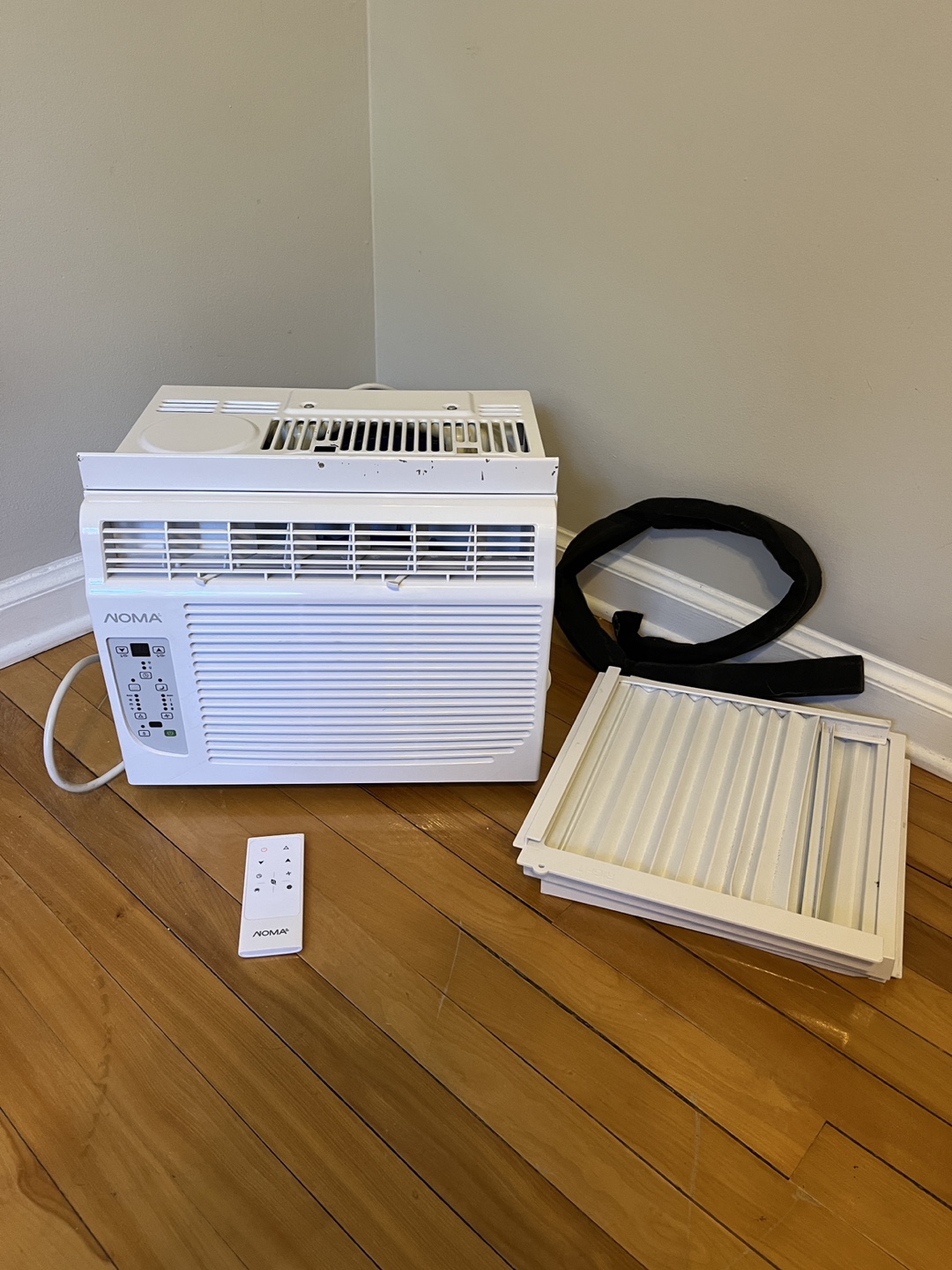 NOMA 5000 BTU Window Air Conditioner with Remote - photo 2