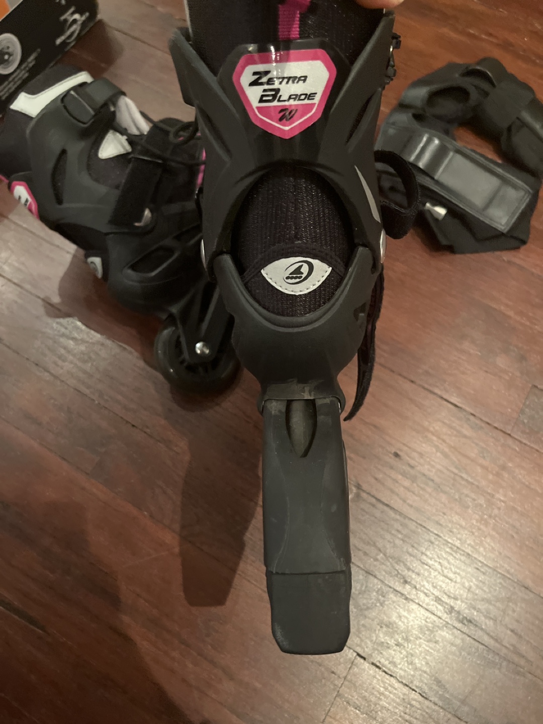 Zeta Blade ZW Inline Skates with Protective Gear💚 - photo 2
