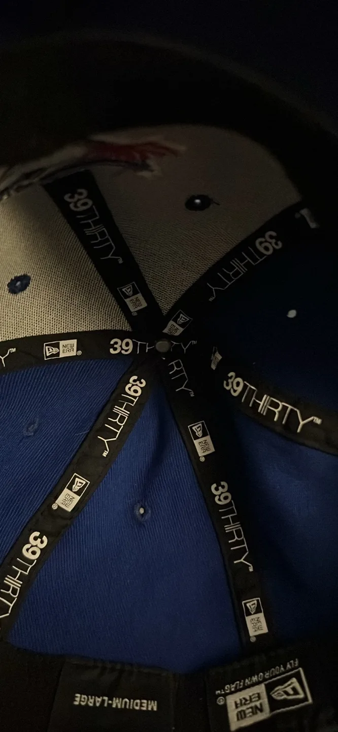 Toronto Blue Jays 39Thirty Fitted Hat - Medium-Large image indicator(2)