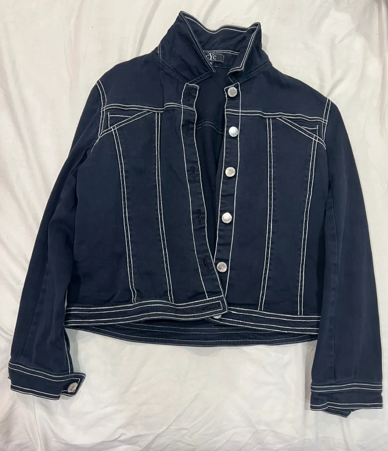 Cropped denim jacket thumbnail