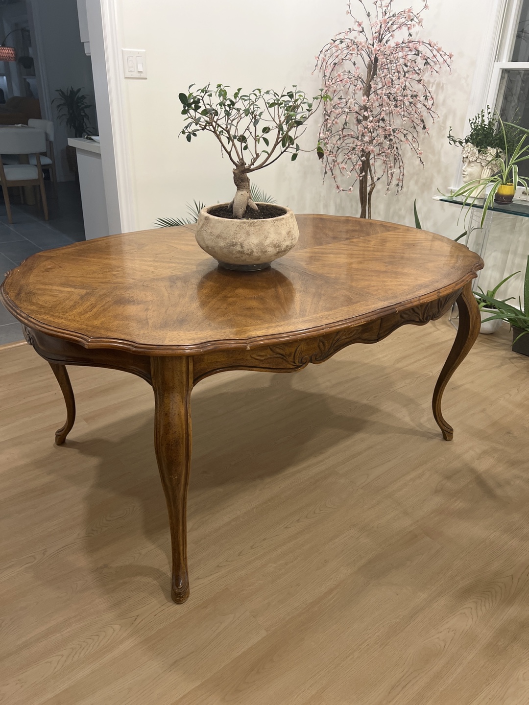 Antique Oval Dining Table - photo 2
