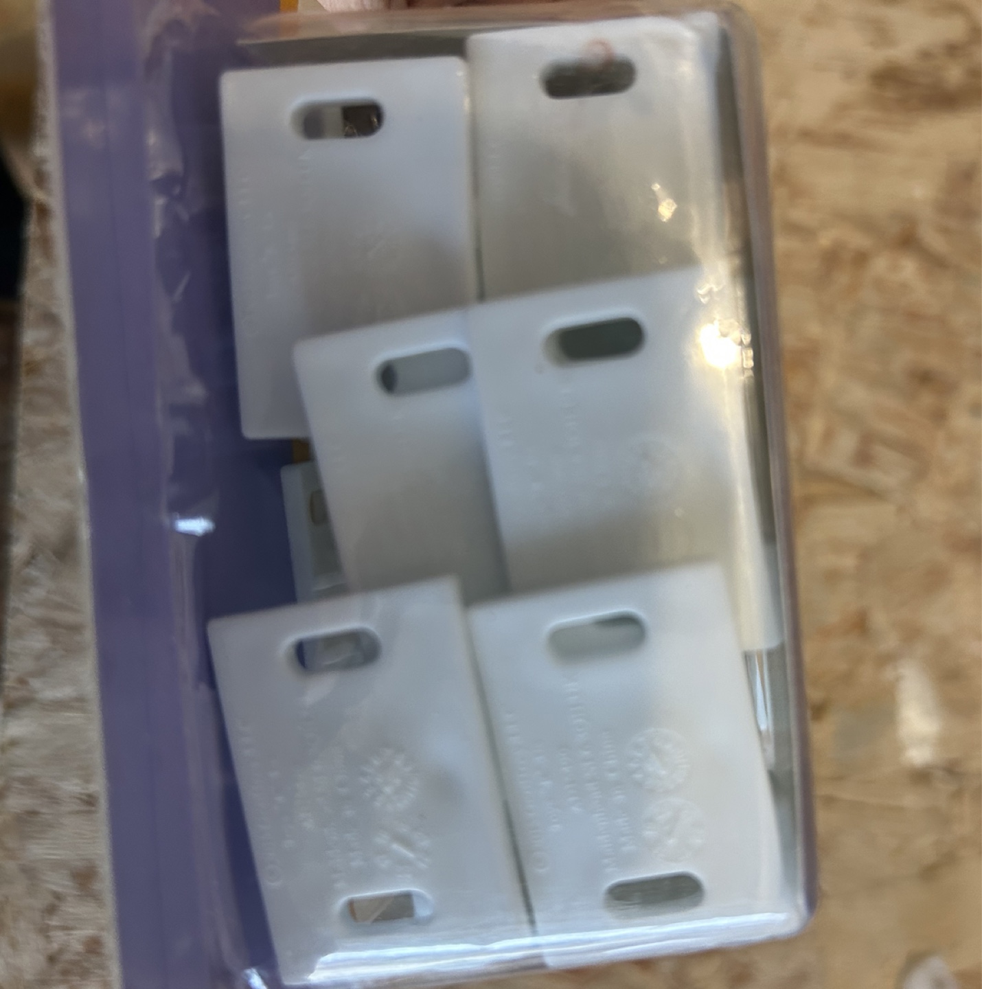 Babies R Us Safety 1st Cabinet & Drawer Latches (12 Pack) - photo 3