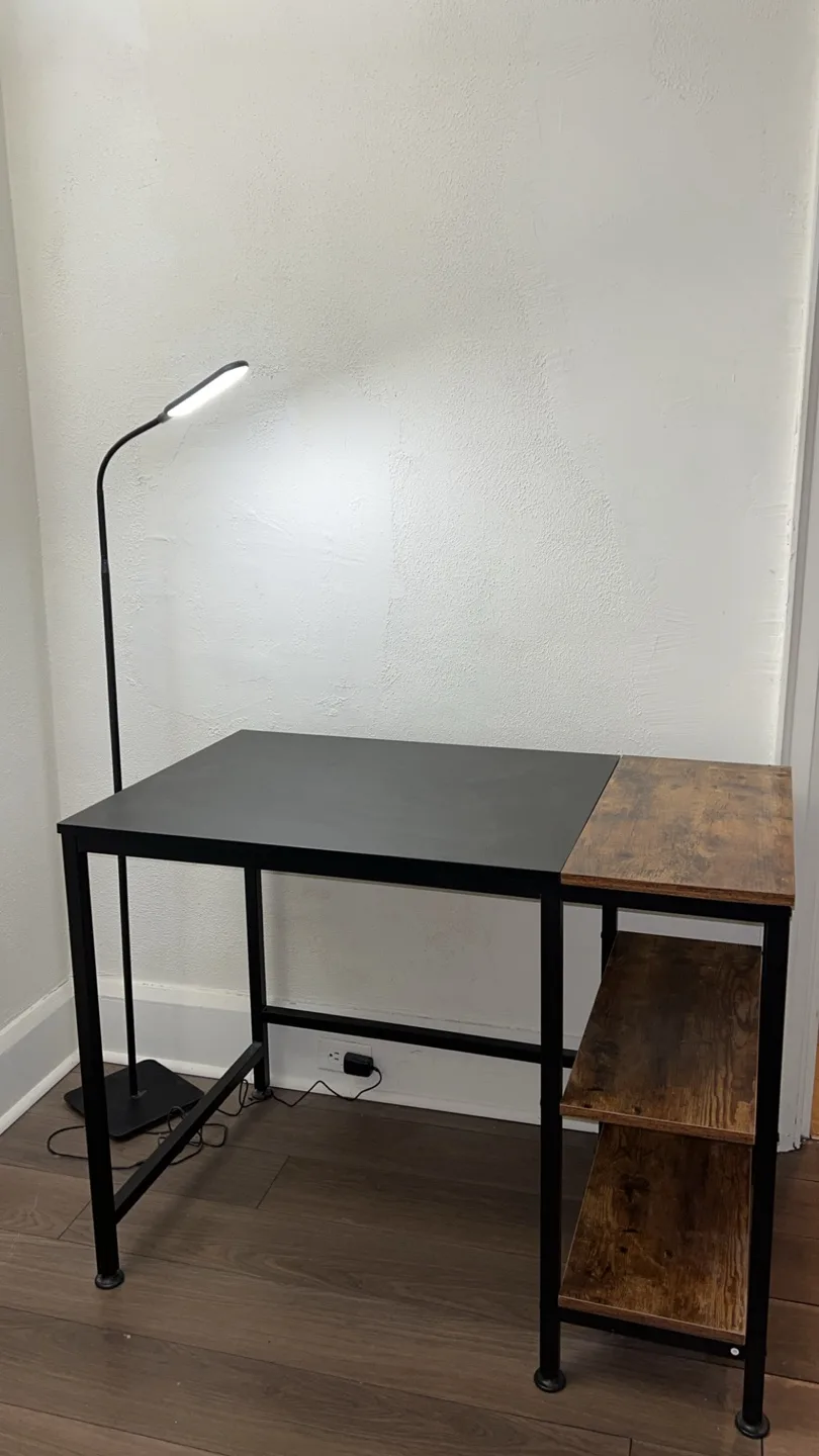 Desk thumbnail