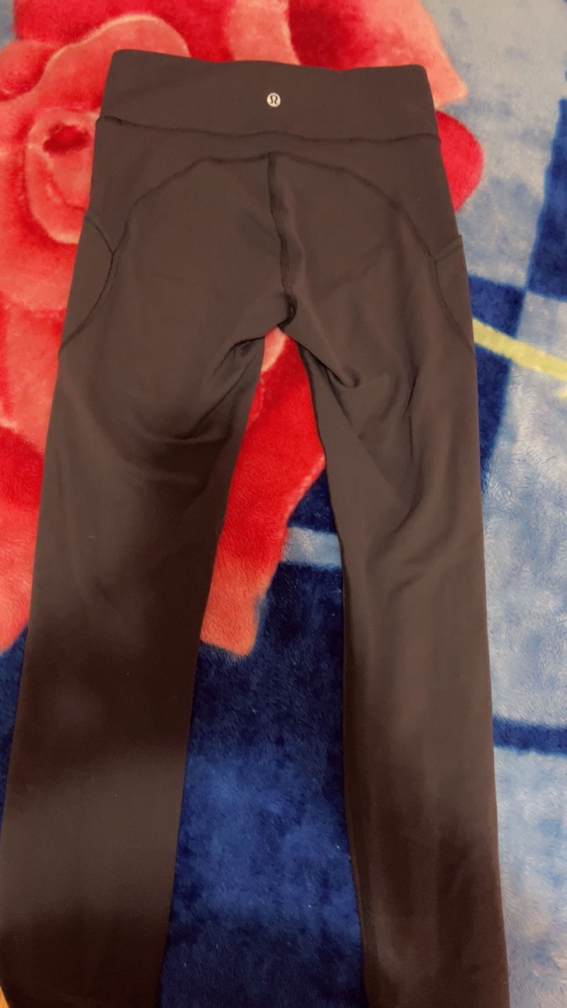 Lululemon Black Leggings Size 6 - photo 2