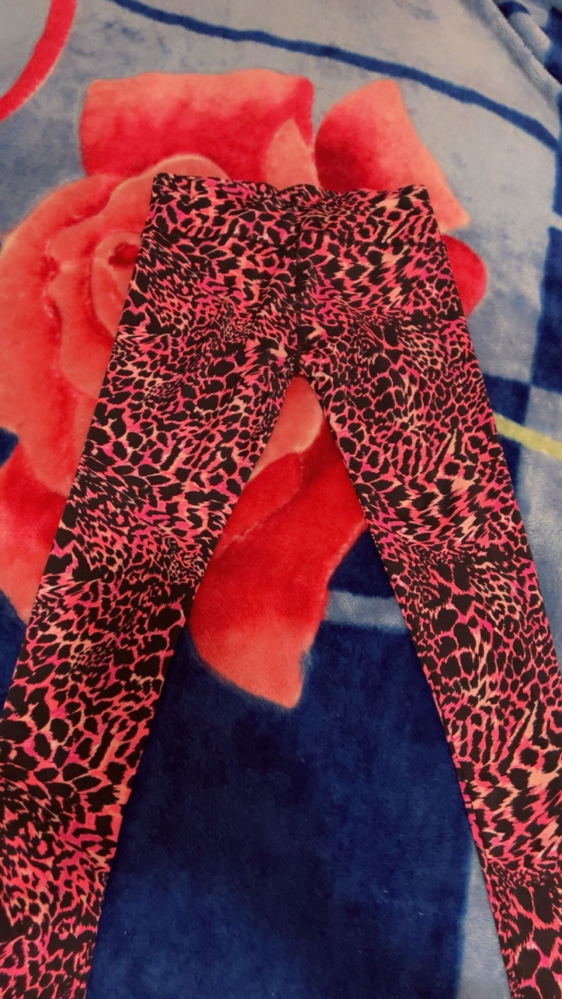Pink and Black Leopard Print Leggings - photo 2