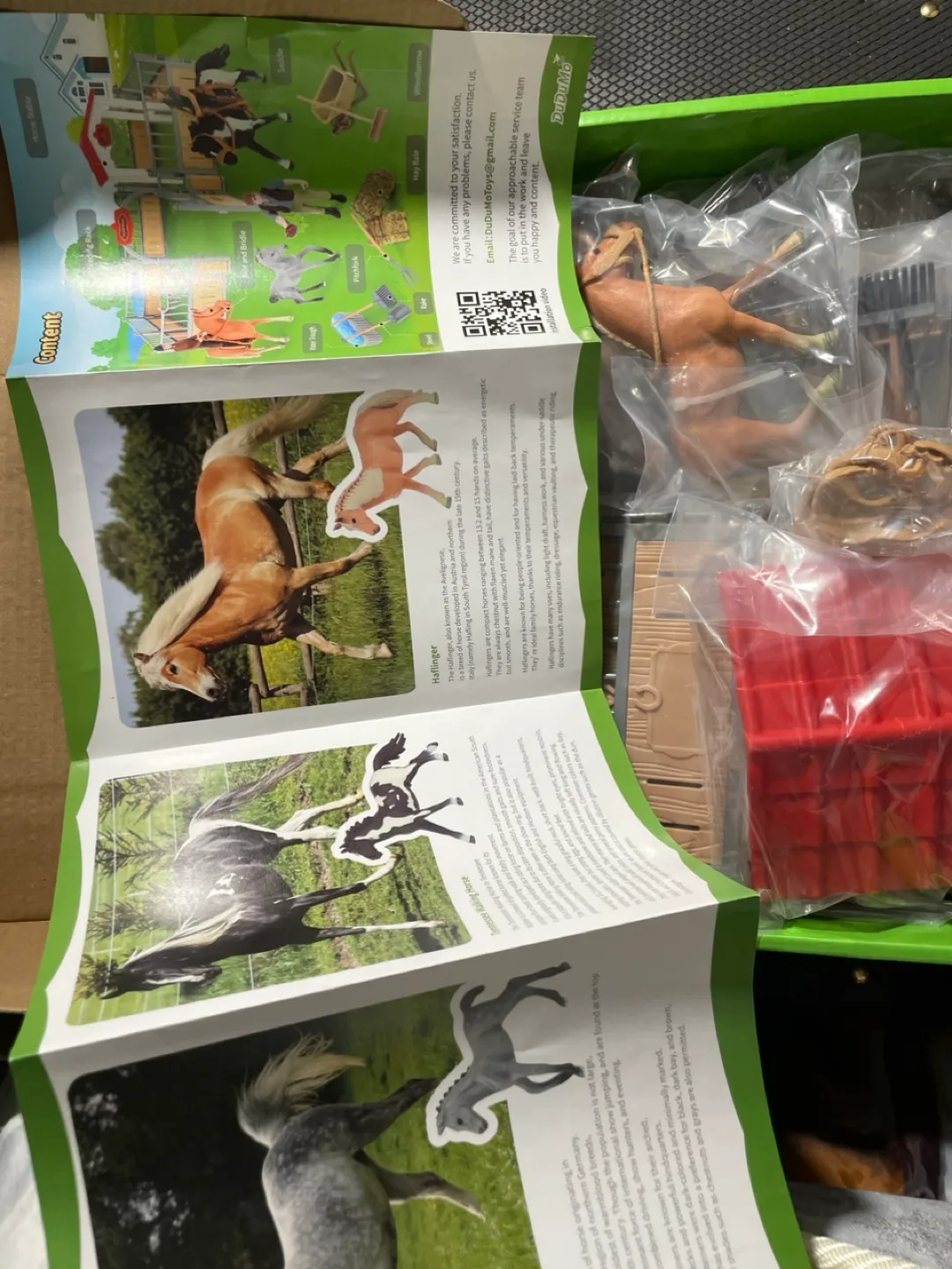 DuDuMo Horse Playset with 3 Horses and Stable image indicator(6)