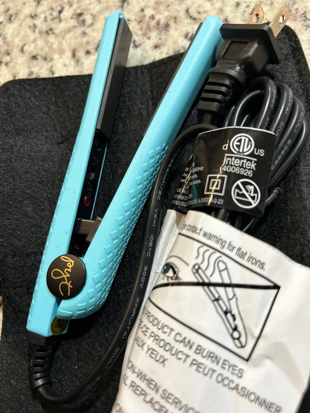 Joy Mini Flat Iron Hair Straightener thumbnail