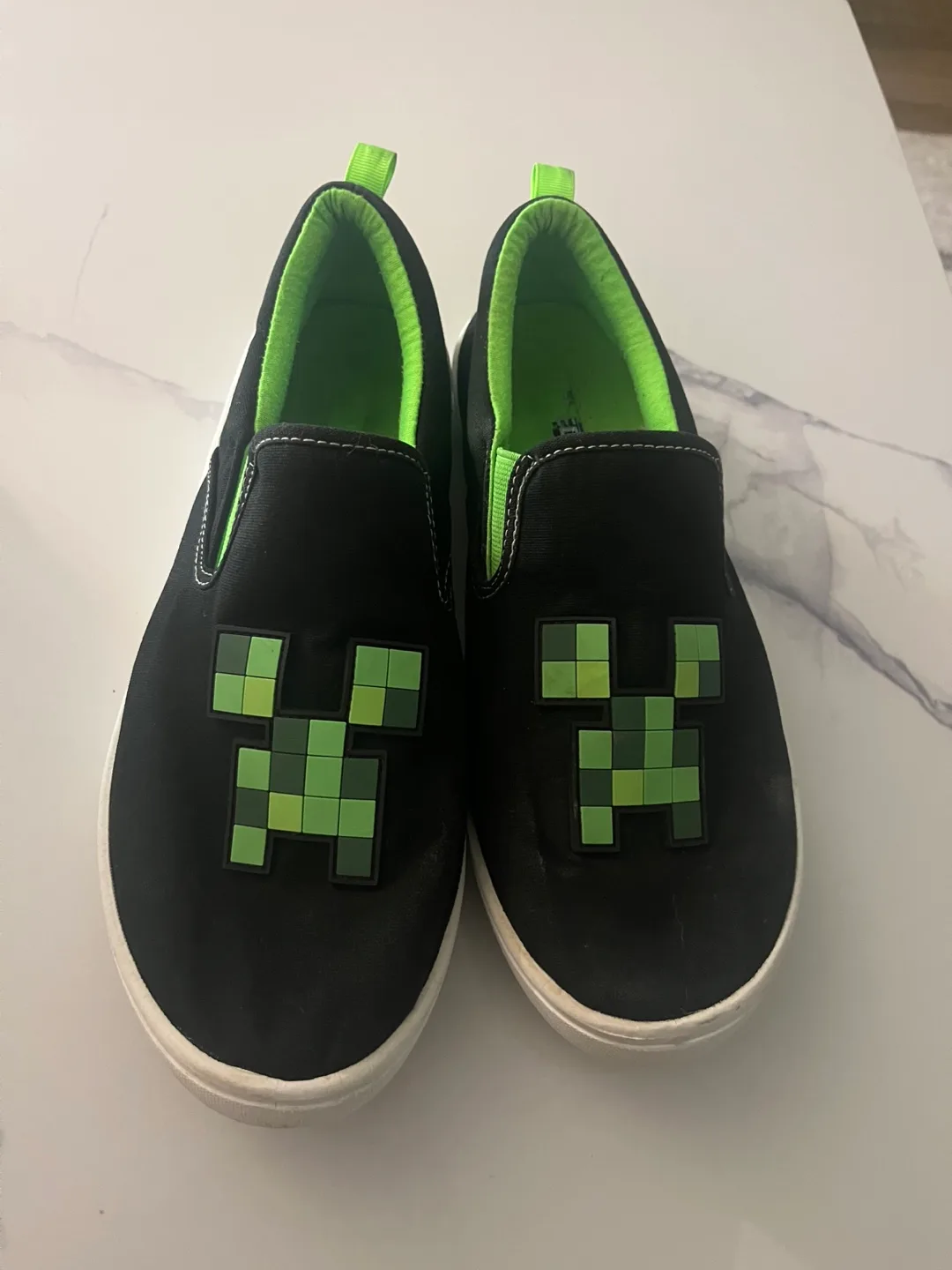 Minecraft Creeper Slip-On Shoes size 7 youth thumbnail