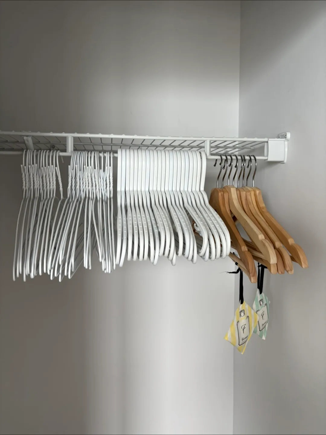 50 White and Wooden Hangers thumbnail