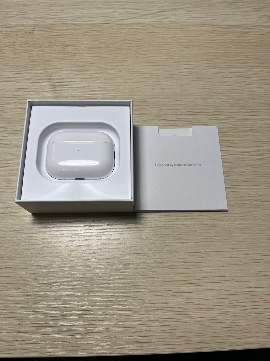 Apple AirPods Pro (2nd Generation) - New in Box - photo 4