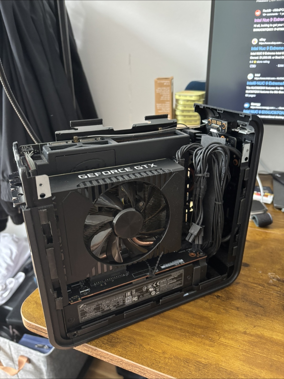 Small Gaming PC (Intel NUC 9 Extreme) - photo 3