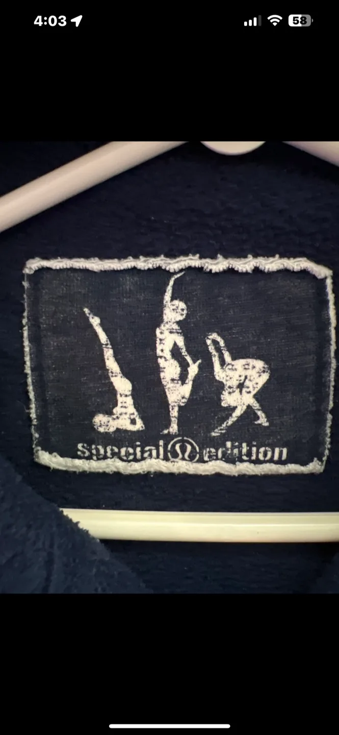 Rare 2010 Team USA Lululemon Scuba Hoodie! image indicator(2)