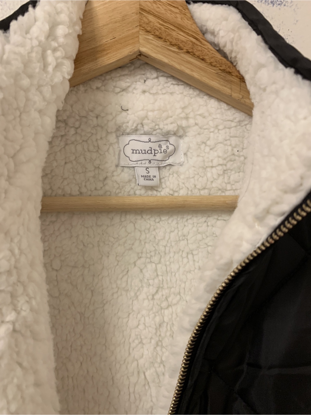 Mud Pie Black Quilted Vest Size Small