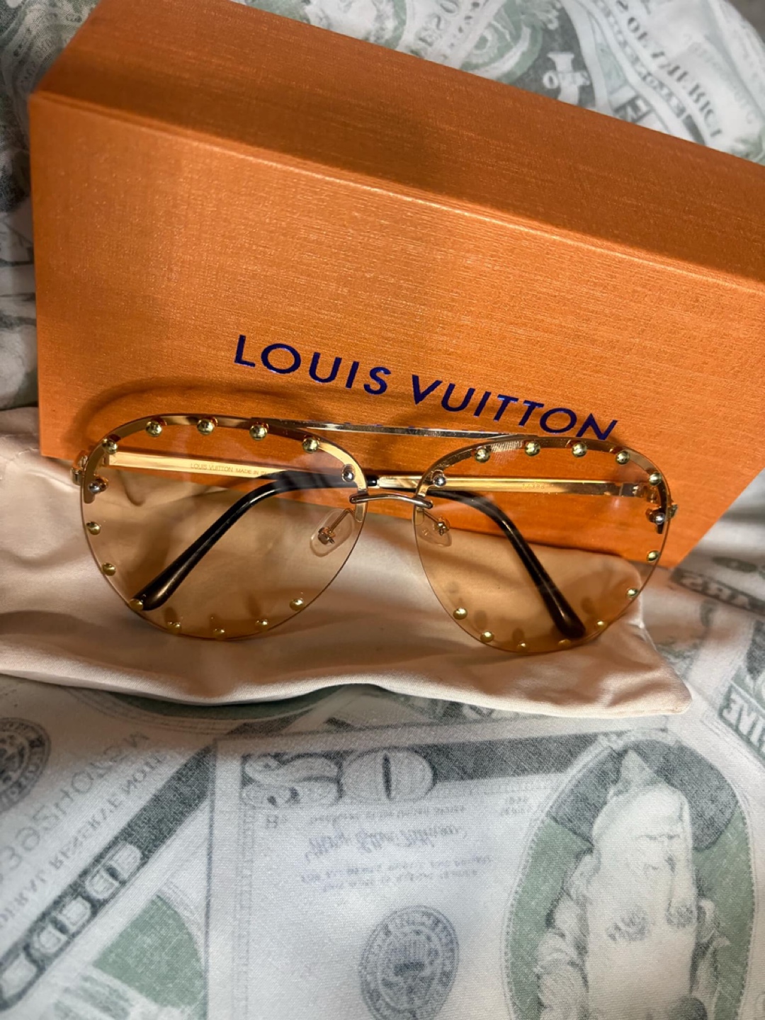Louis Vuitton Sunglasses Aviator Style