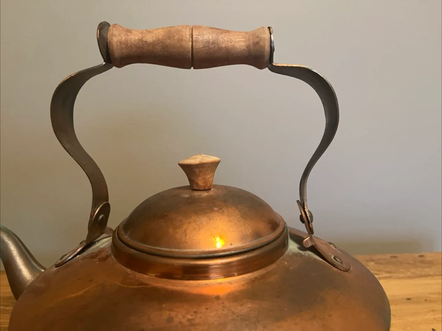 Vintage 1930s Copper Ornate Tea Kettle c/w Wooden Handle image indicator(4)