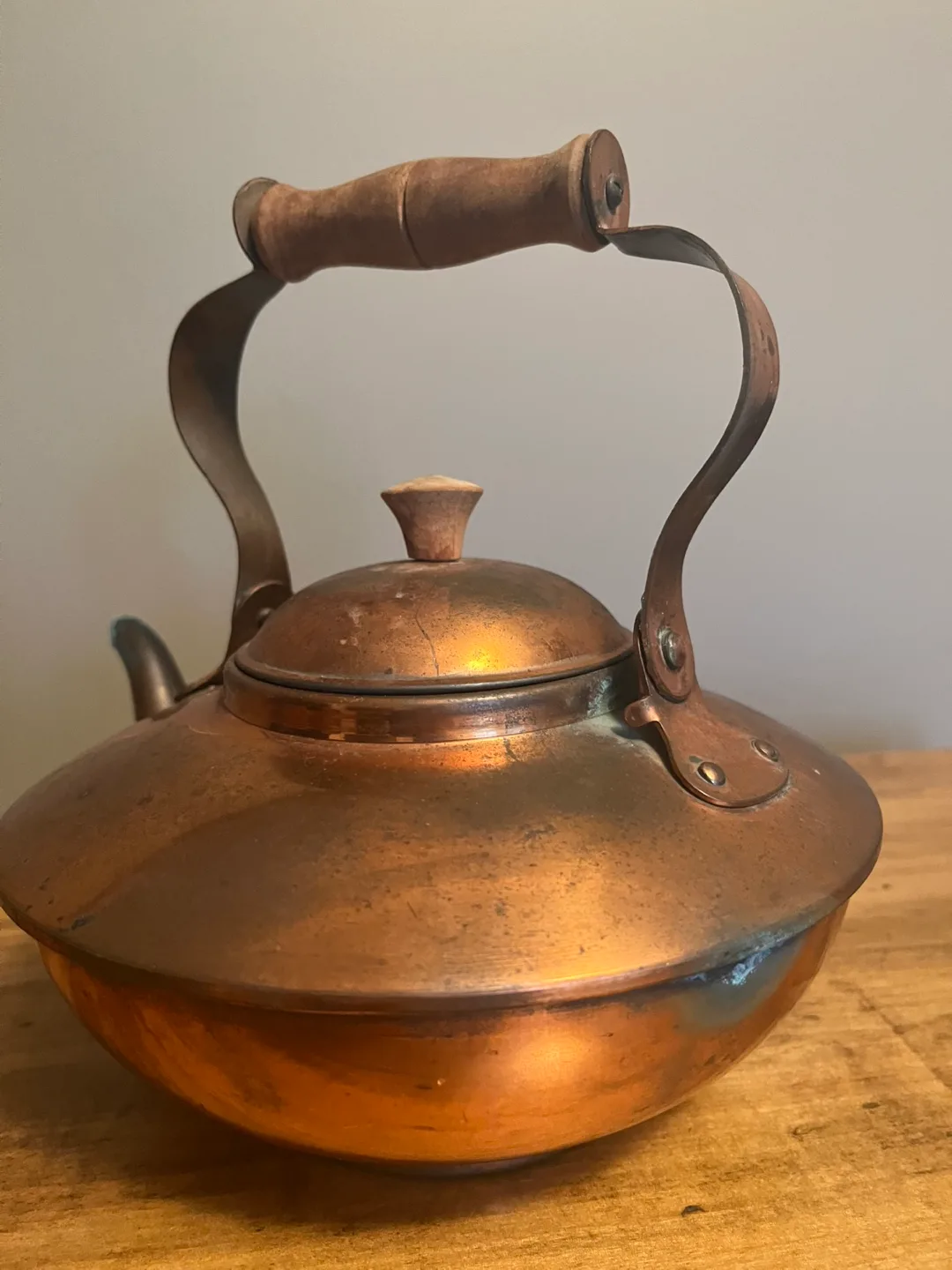 Vintage 1930s Copper Ornate Tea Kettle c/w Wooden Handle image indicator(8)