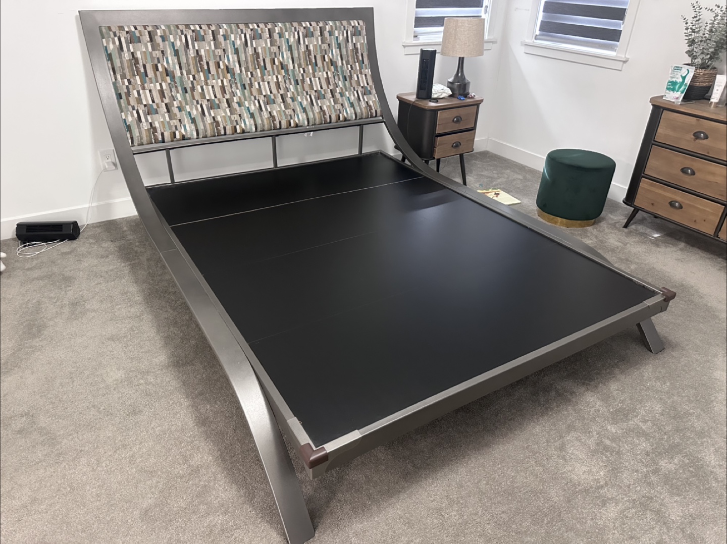 Queen Size Modern Metal Platform Bed Frame