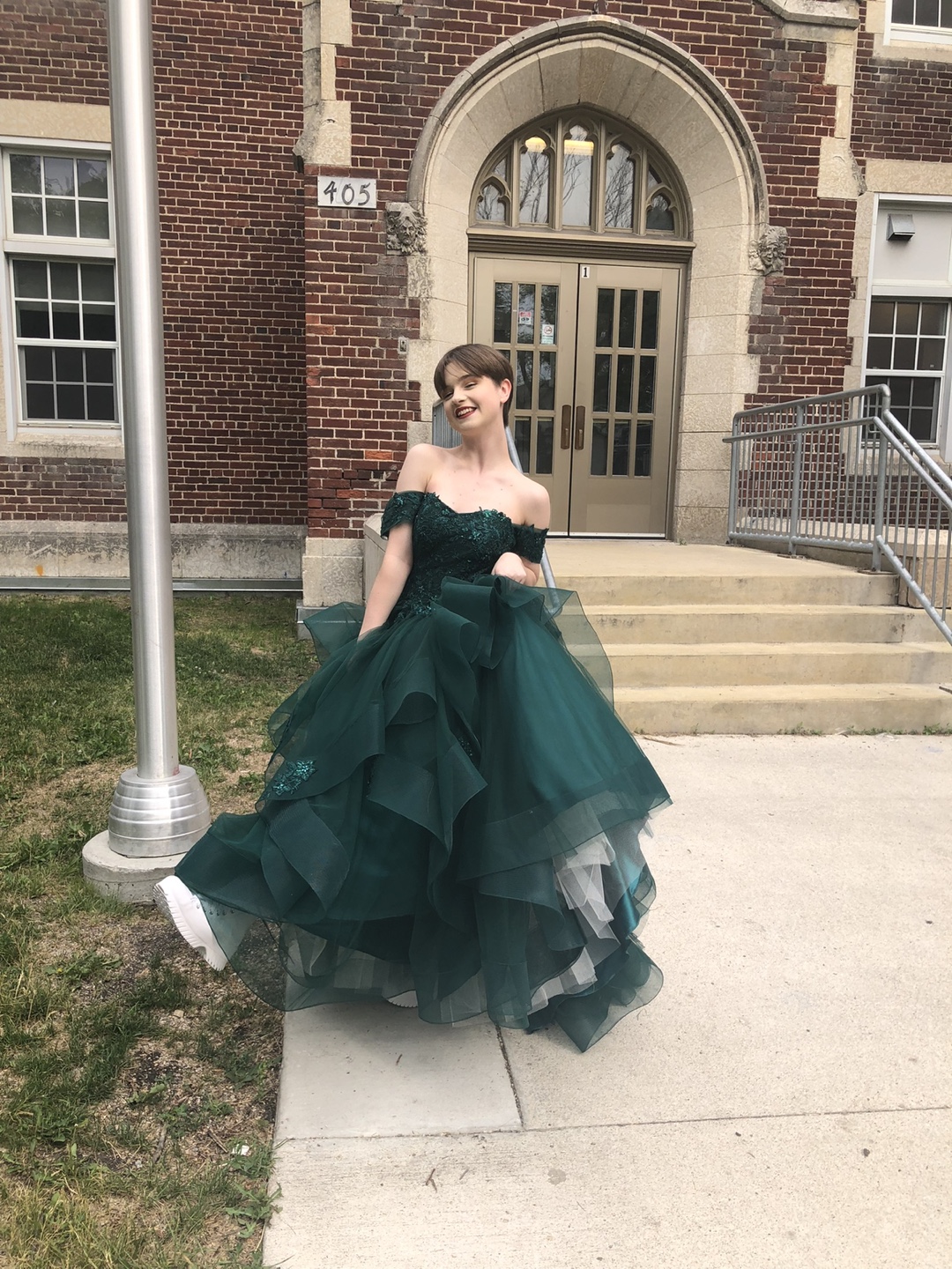 Emerald Green Off-the-Shoulder Prom Dress