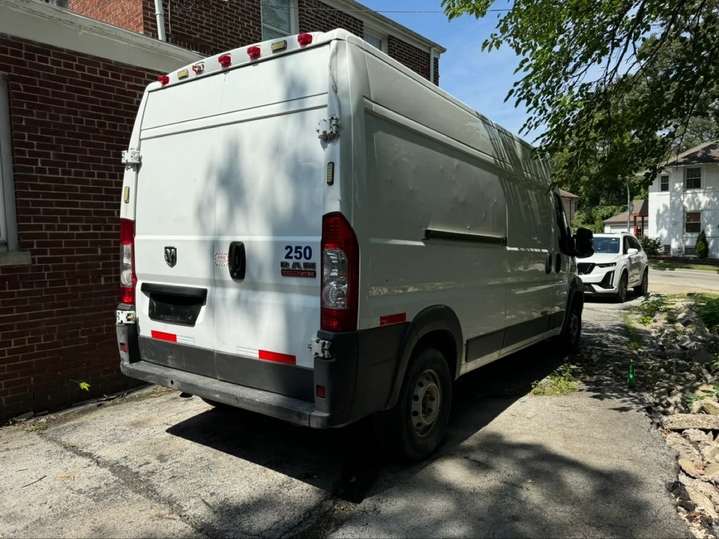 2014 Ram ProMaster 2500 High Roof Cargo Van image indicator(3)