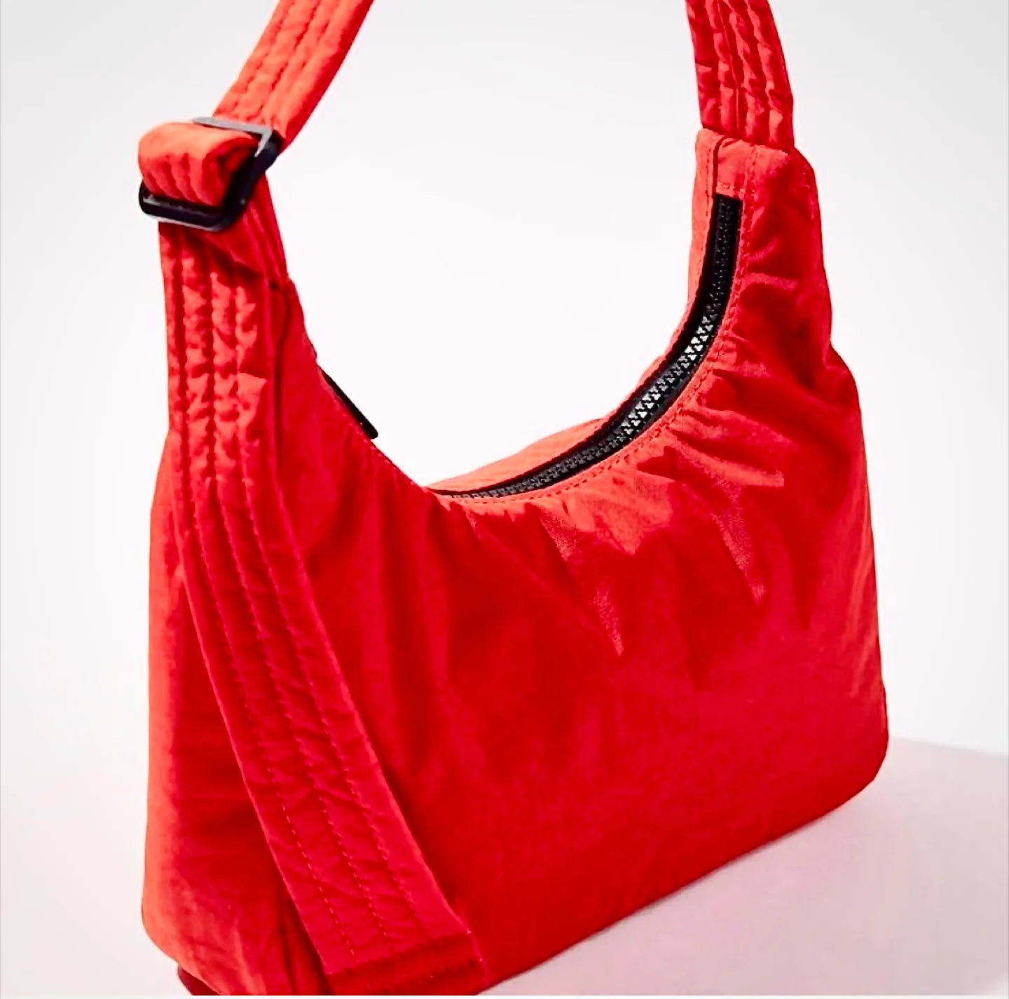 NWT Baggu Mini Nylon Shoulder Bag - Red image indicator(6)