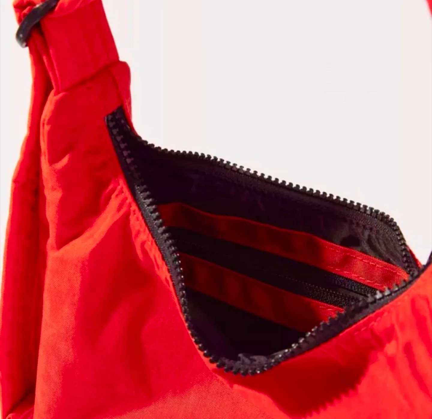 NWT Baggu Mini Nylon Shoulder Bag - Red image indicator(5)