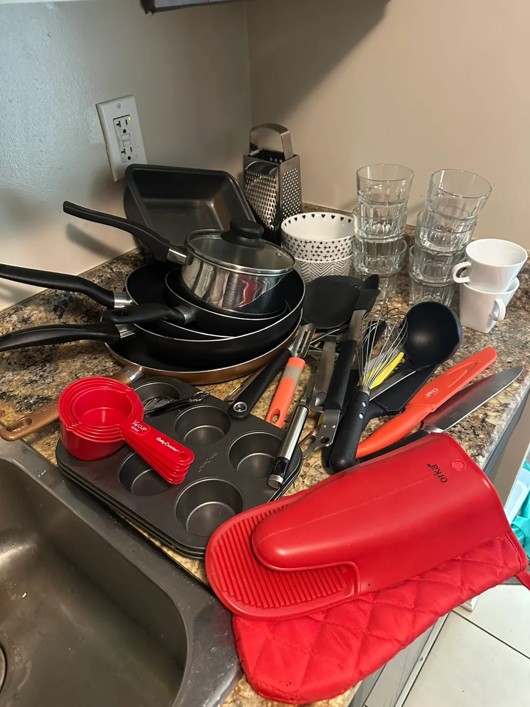 ‼️MUST GO TODAY - Kitchen Items + Ustensils trays thumbnail