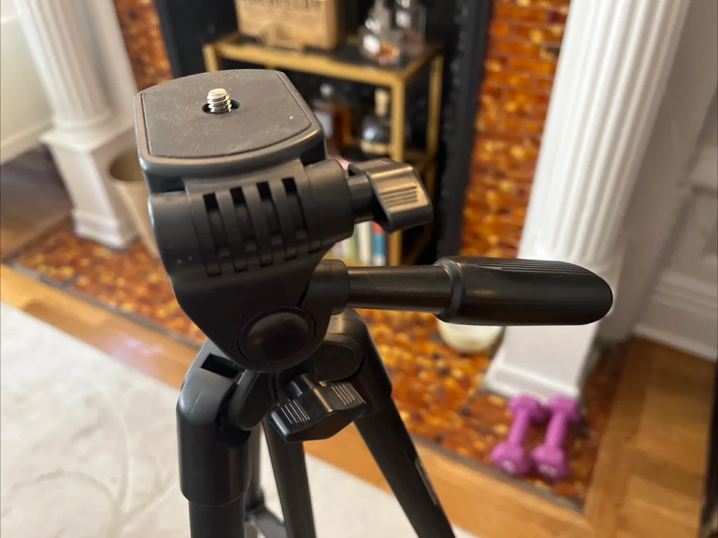 Tacklife MLT01 Camera Tripod image indicator(5)