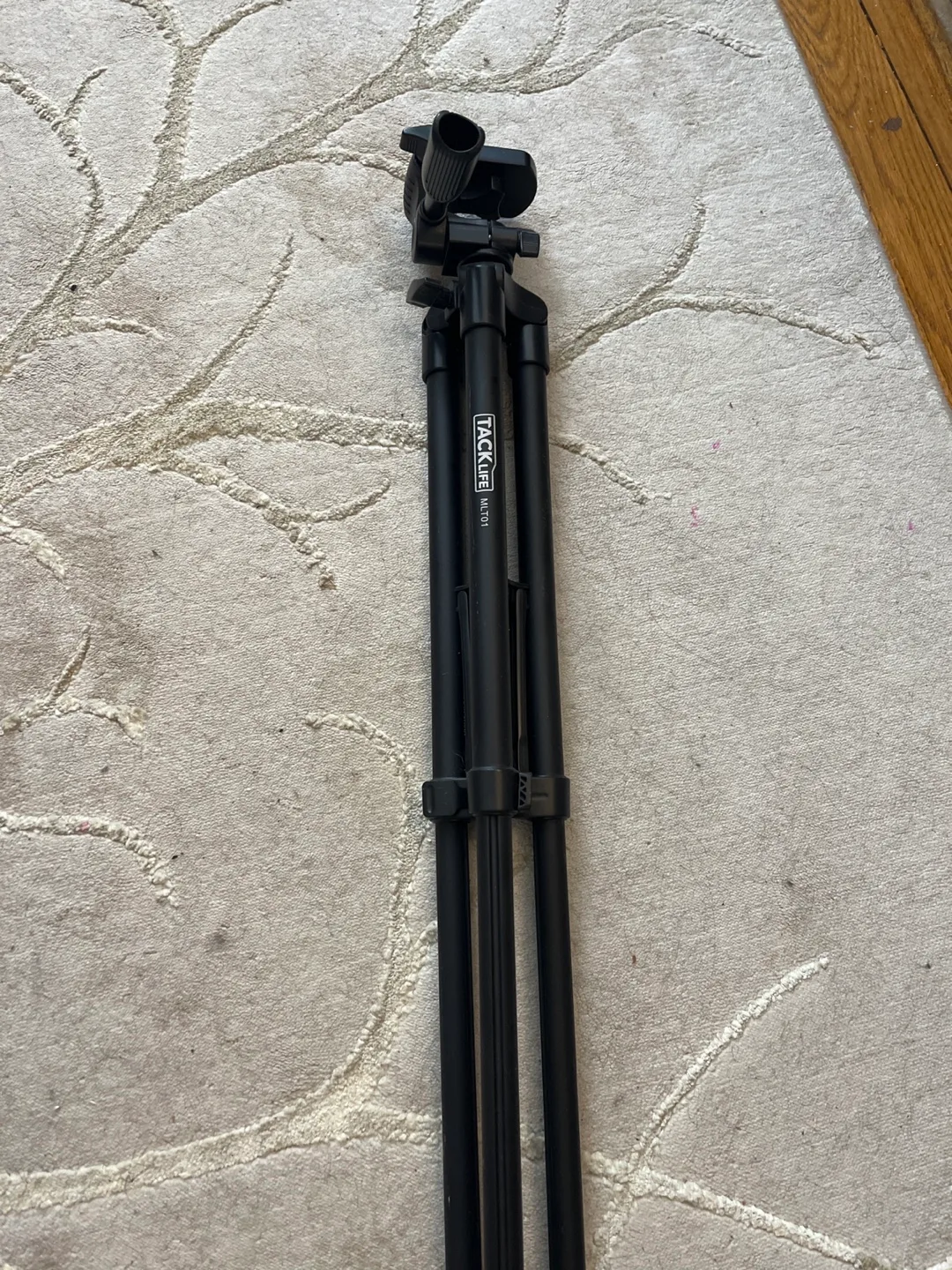 Tacklife MLT01 Camera Tripod image indicator(2)