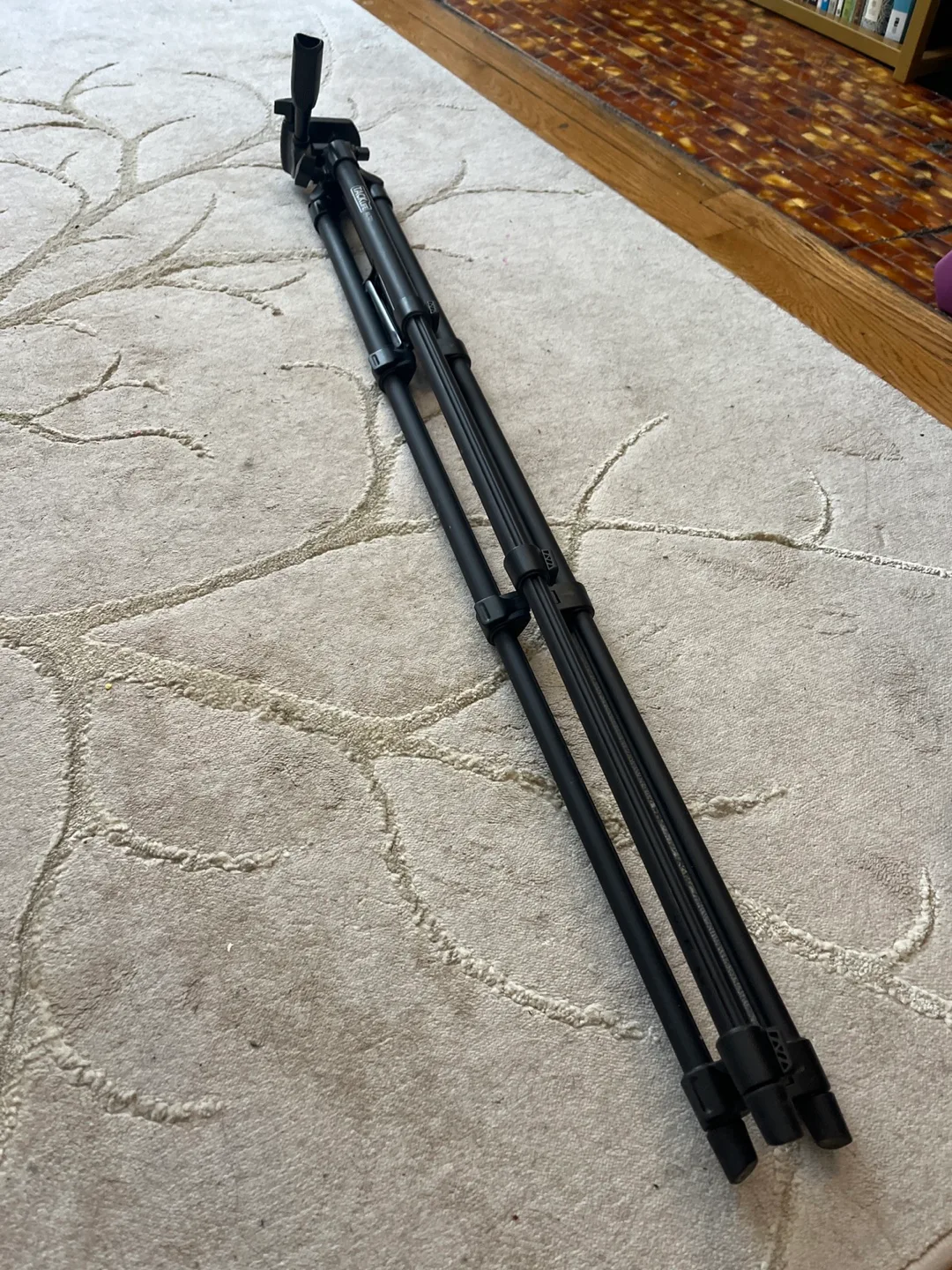 Tacklife MLT01 Camera Tripod image indicator(3)