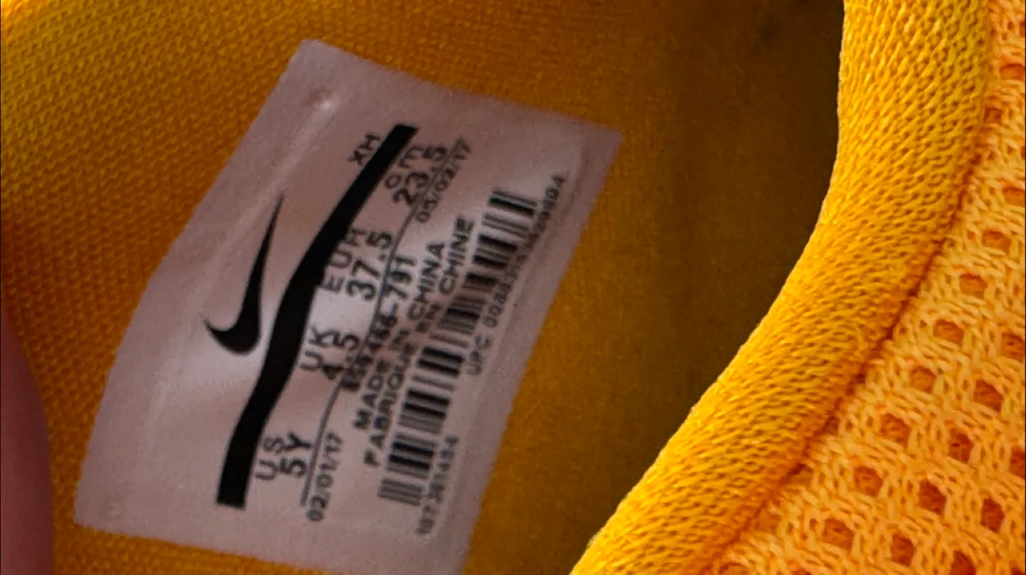 Nike Kid's Kyrie 3 GS image indicator(7)