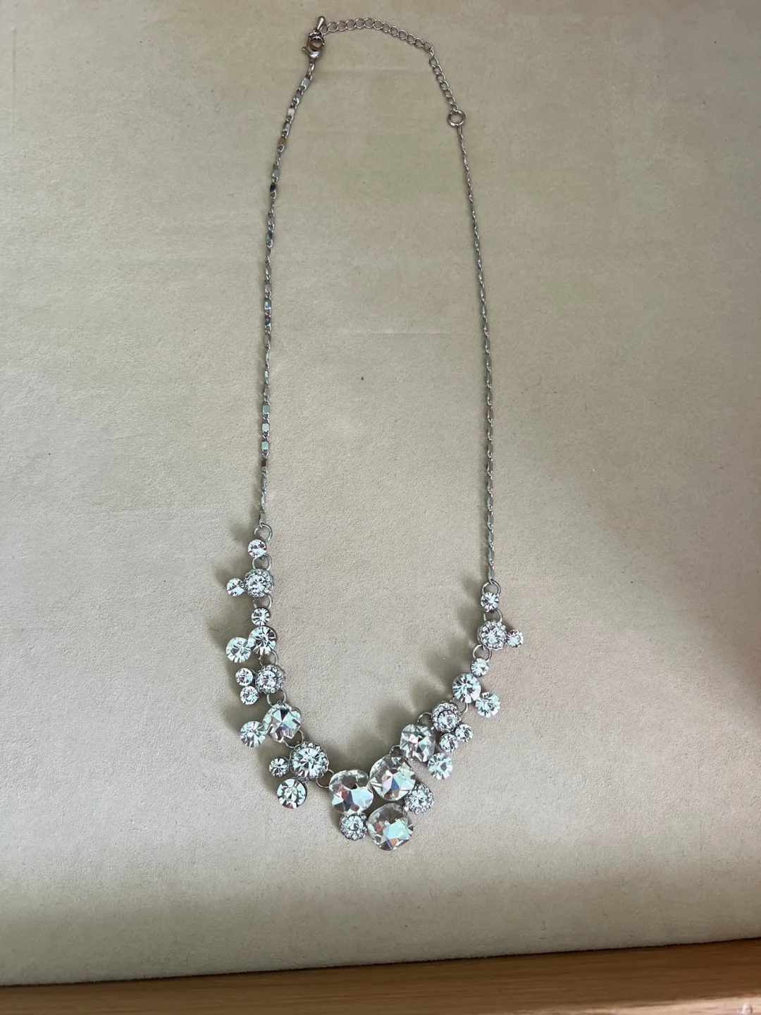 Two sparkly necklaces image indicator(3)