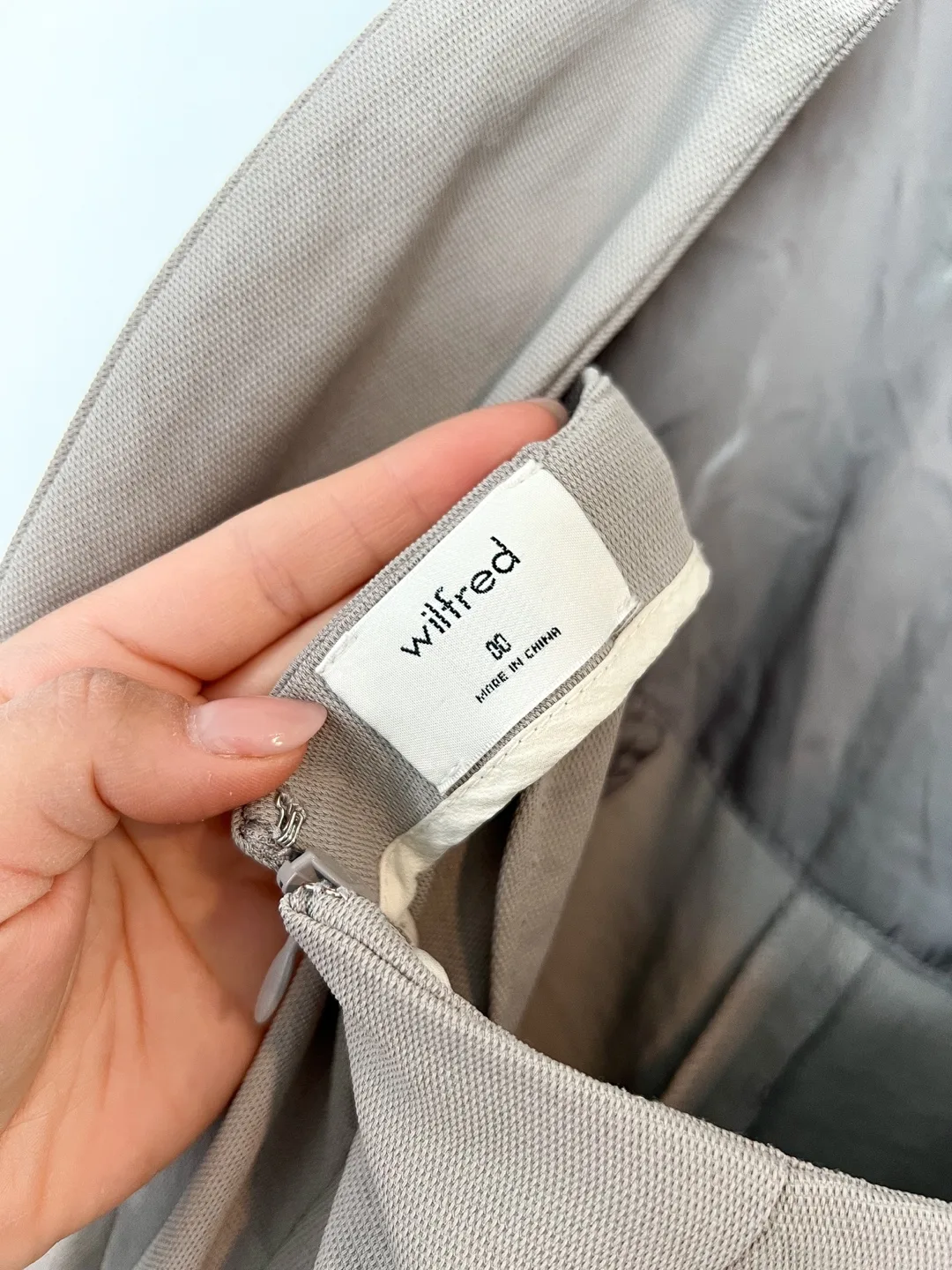 Wilfred Aritzia Ecoulement Jumpsuit Ashen Grey NEW image indicator(5)