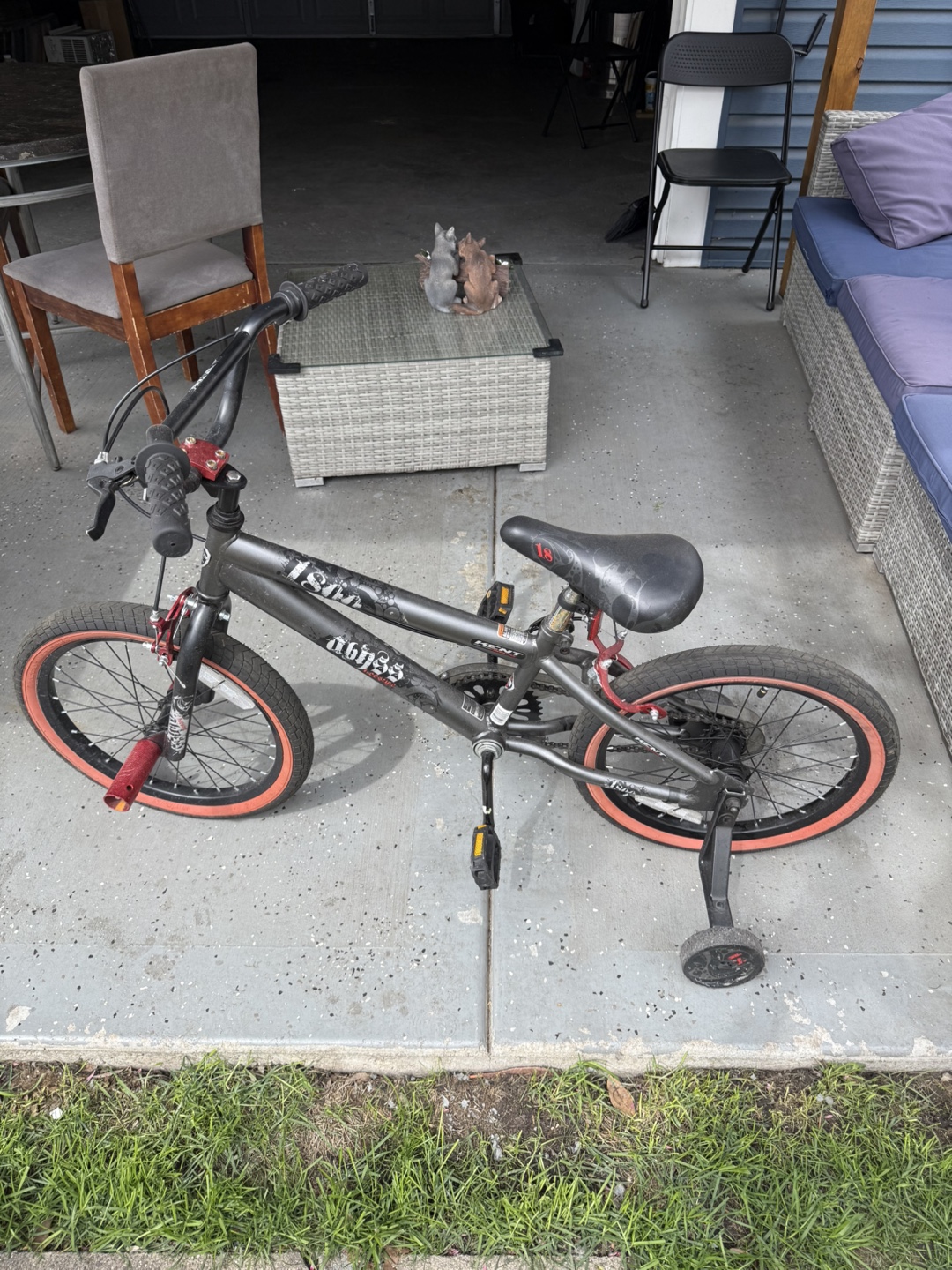 Huffy 16" Kids' Bike with Training Wheels - photo 3