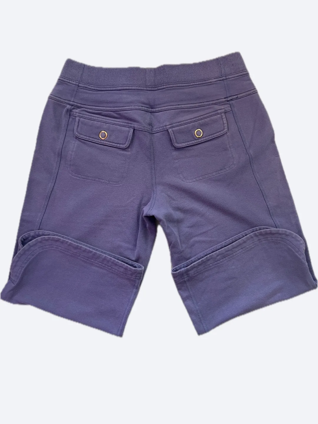 **RARE** Vintage Lululemon Purple Size 6 Capri image indicator(3)