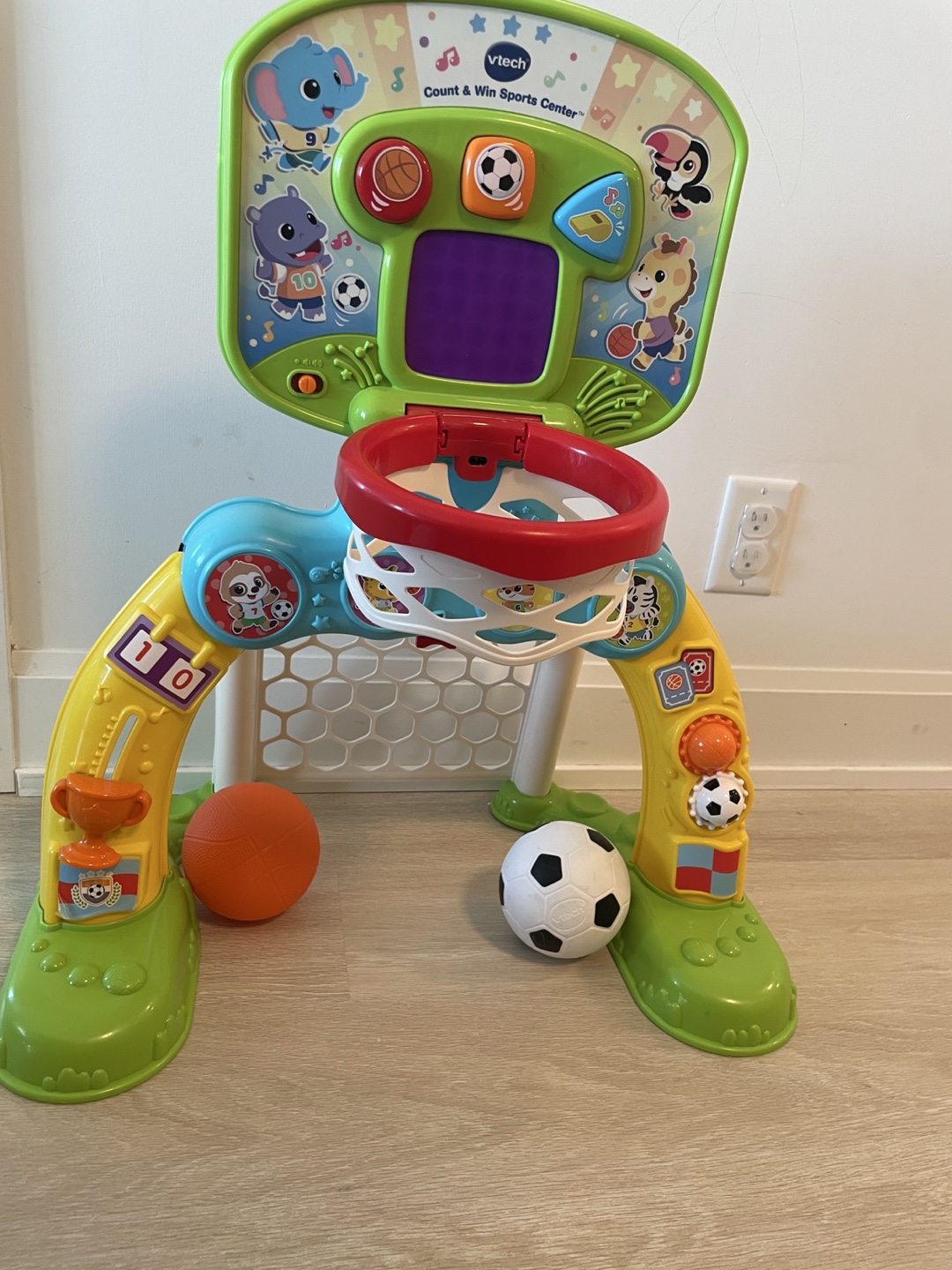 VTech Count & Win Sports Centre Toy