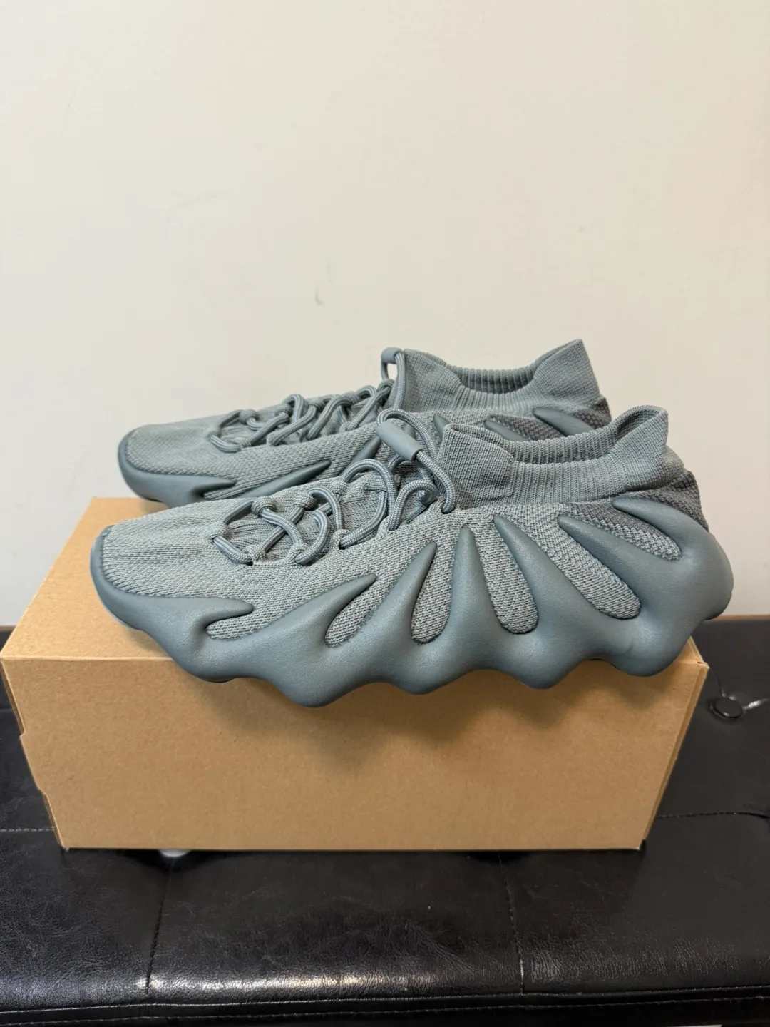 Yeezy 450 thumbnail