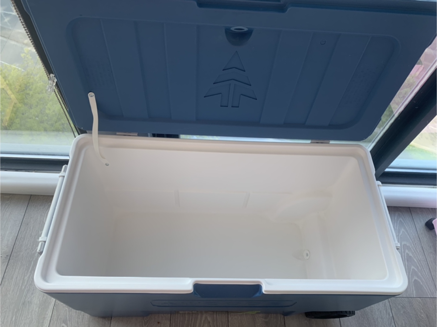 Woods Boreal 100L Wheeled Cooler - photo 3