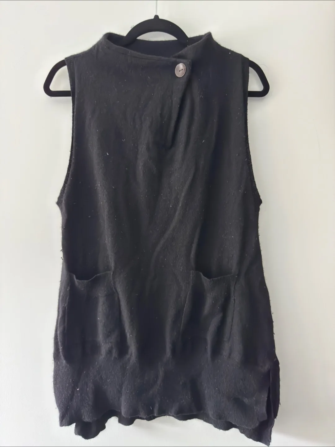 Black Sleeveless Knit Sweater Vest thumbnail