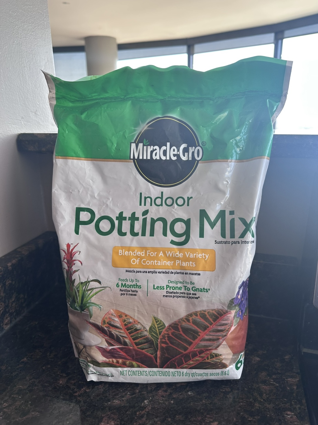 Miracle-Gro Indoor Potting Mix