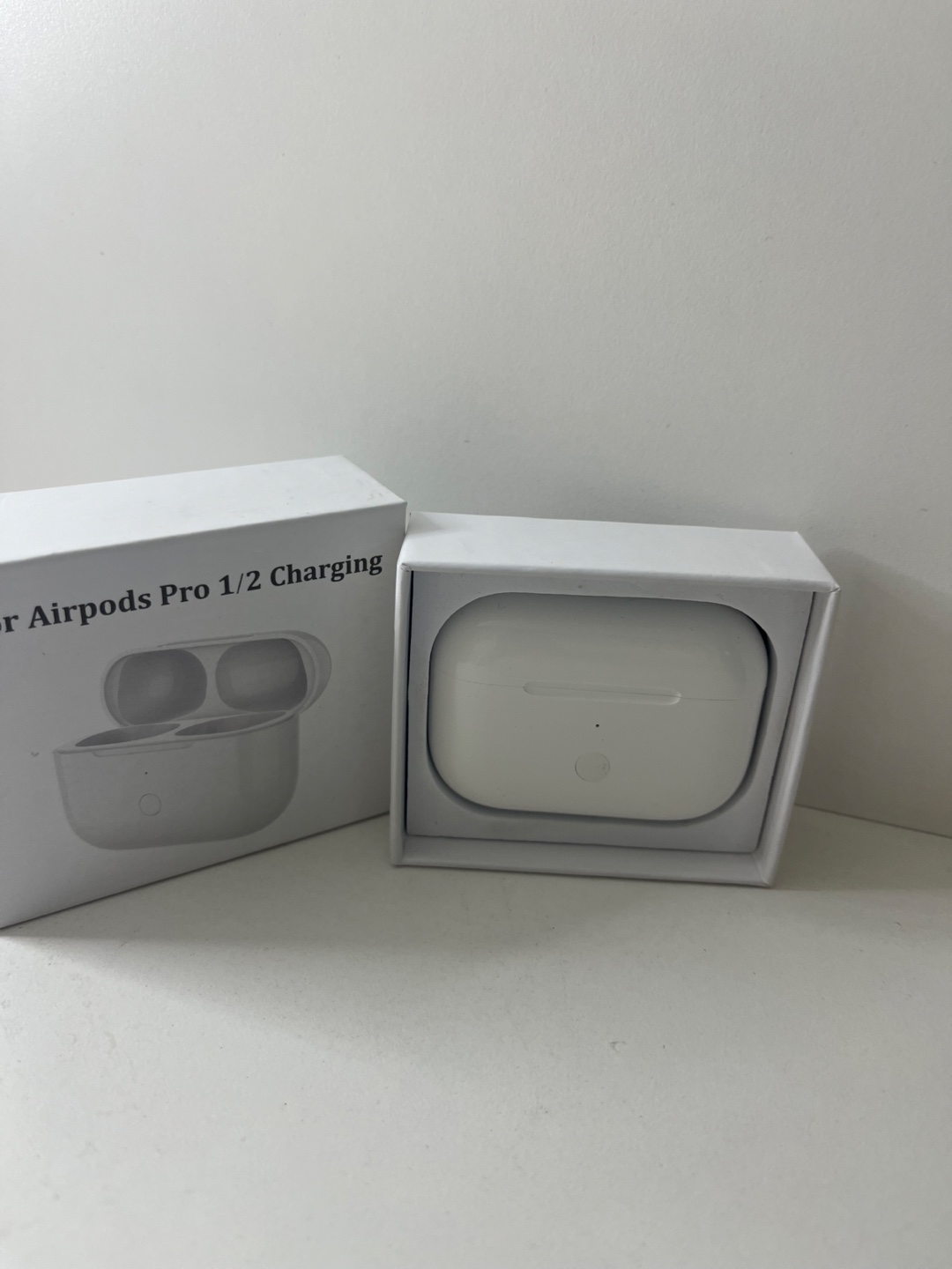 Portable Wireless Charging Case for AirPods Pro/2 - photo 3