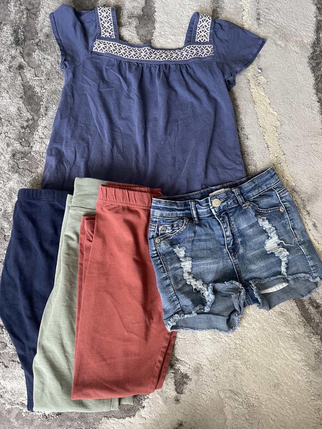 Sz 10 Girls' Clothing Bundle - PJs, Tops & Bottoms